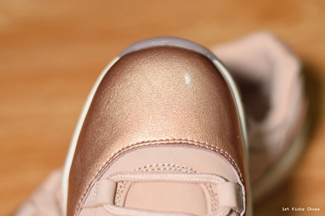 1st Kicks Low Air AH7860-105 Gold Rose Jordan GS 11 0813